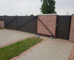Skardinė tvora rombas,vartai,stulpų betonavimas / Tvoros sprendimai / Darbų pavyzdys ID 4379787