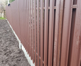 Skardinė tvora rombas,vartai,stulpų betonavimas / Tvoros sprendimai / Darbų pavyzdys ID 4379833