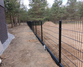 Aplinka, sodas - Montuojam segmentines ir metaliniu tvoralenčių tvoras - 3