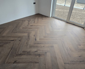 Visų tipų grindų montavimas ir išlyginamasis sluoksnis / MM / Darbų pavyzdys ID 4380557