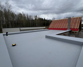 Plokščių Stogų Dengimas Pvc, Epdm ir bitumine Danga / Tvirti stogai / Darbų pavyzdys ID 4381641