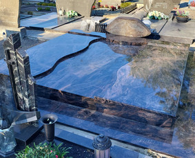 Paminklai kapams, antkapiai - Paminklai,granito plok&scaron;tės kapams. - 4