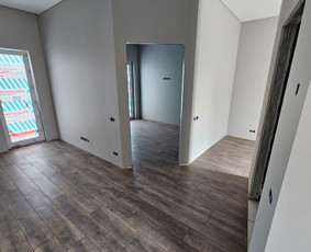 Laminato klojimas - Grindų klojimas ir pagrindo paruo&scaron;imas - 1