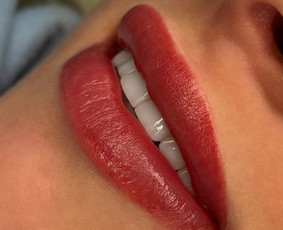 Lūpų permanentinis makiažas - Ilgalaikis makiažas/permanentas Vilniuje - 4