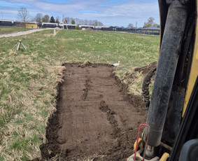 Statybos darbai - Kasimo darbai  Aik&scaron;telių paruo&scaron;ima Sklypų paruo&scaron;imas  Eks - 4