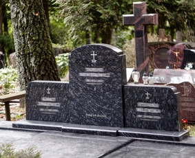 Paminklai kapams, antkapiai, granito plokštės / Žybartuva, UAB / Darbų pavyzdys ID 4387800