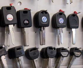 Avarinis atrakinimas - Automobiliu raktu gamyba avarinis atidarimas ir spynu remont - 2