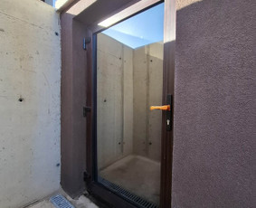 Plėvelių klijavimas ant langų, durų ir kitų paviršių / ProFill lanų plėvelės / Darbų pavyzdys ID 4389150