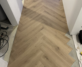 Grindų klojimas, remontas - Laminato, vinilo (click sistema) klojimas, i&scaron;lyginamasis - 2