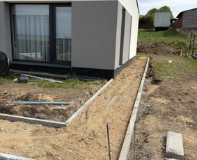 Vejos bortelių įrengimas - Trinkelių klojimas, pagrindų paruo&scaron;imas, bortų betonavimas - 2