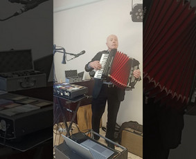 Muzikantai, dainininkai, grupės - Muzikantai, dainininkai - 2