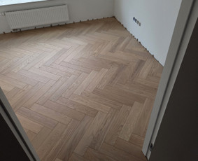 Statybos darbai - Parketo klojimas ,durų montavimas ,grindjuosčių montavimas - 2