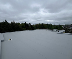Stogdengiai, stogo darbai - Plok&scaron;čių Stogų Dengimas Pvc, Epdm ir bitumine Danga - 4