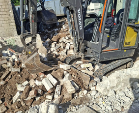 Pigiausias atliekų, šiukšlių išvežimas perkraustymo griovimo / Siuksliu isvezimas Griovimo darbai / Darbų pavyzdys ID 4414146