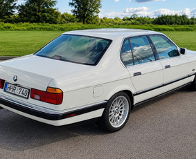 Senovinių automobilių nuoma - Klasikinio Bmw 740i E32 nuoma su vairuotoju - 2