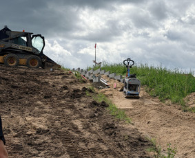 Račioko,bobcat,mini ekskavatoriaus nuoma / Darius / Darbų pavyzdys ID 4429094