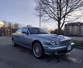 Prabangių automobilių nuoma, transportas vestuvėms - Jaguar nuoma su vairuotoju - 2