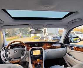 Prabangių automobilių nuoma, transportas vestuvėms - Jaguar nuoma su vairuotoju - 4