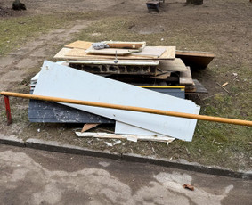 &Scaron;iuk&scaron;lių i&scaron;vežimas - Atliekų i&scaron;vežimas Perkraustymo paslaugas - 2
