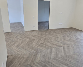 Visų tipų grindų montavimas ir išlyginamasis sluoksnis / MM / Darbų pavyzdys ID 4442820