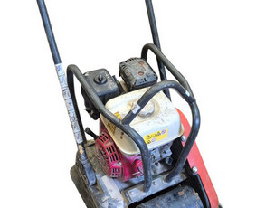 Įrankių nuoma - Vibroplok&scaron;tės nuoma Husqvarna 80kg tankintuvas - 1