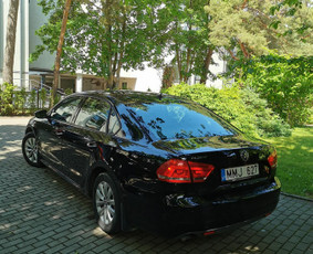 Lengvųjų automobilių nuoma - Nuomojamas VW Passat 2012m, benzinas, dujos. - 3