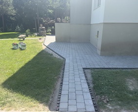 Aplinkos tvarkymas, apželdinimas - Pagrindų paruo&scaron;imas, trinkelių klojimas, pamatai, stogai - 4