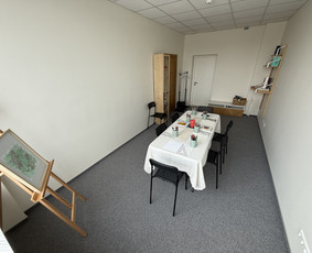 Nekilnojamo turto nuoma - Nedidelė studija edukacijoms, konsultacijoms Kalniečių parke - 2
