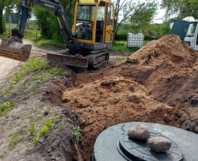 Statybos, apdaila - Mini ekskavatoriaus nuoma su operatoriumi 2.5t - 4