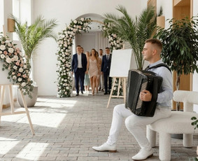 Muzikantai, dainininkai, grupės - Gyva muzika jūsų vestuvėms ar renginiams &ndash; bajanas akordeona - 3