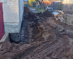 Žemės kasimas, lyginimas - Žemės kasimo, polių gręžimo paslaugos 3.6t ekskavatoriumi - 1