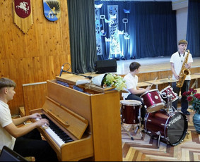 Muzikantai, dainininkai, grupės - Džiazo trio i&scaron; Kėdainių. Ie&scaron;kome koncertų. - 1