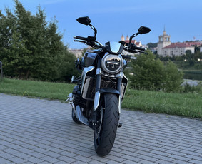 Moto nuoma - Motociklo nuoma su vairuotoju adrenalinas ir &scaron;ypsena ! - 4