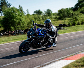 Moto nuoma - Motociklo nuoma su vairuotoju adrenalinas ir &scaron;ypsena ! - 3