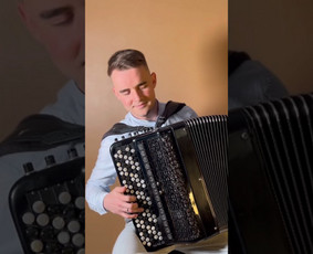 Muzikantai, dainininkai, grupės - Gyva muzika jūsų vestuvėms ar renginiams &ndash; bajanas akordeona - 3
