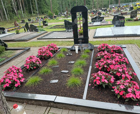 Kapo dekoravimas akmenėliais - Kapu prieziura restauravimas plokstes dejimas - 1