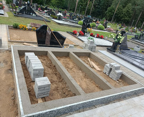 Kapo dekoravimas akmenėliais - Kapu prieziura restauravimas plokstes dejimas - 2