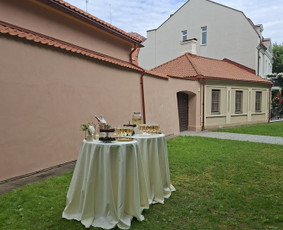 Įvairios paslaugos vestuvėms - &Scaron;ampano staliukas - 2