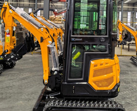 Įvairios technikos nuoma - Mini Ekskavatorius 1,8t nuoma - 1