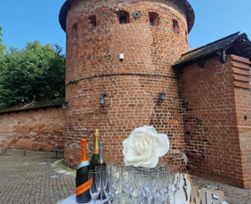 Vestuvių atributikos nuoma - Amorette - &Scaron;ampano Staliukas Jūsų &Scaron;ventei! - 3