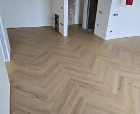 Visų tipų grindų montavimas ir išlyginamasis sluoksnis / MM / Darbų pavyzdys ID 4502647
