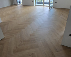 Visų tipų grindų montavimas ir išlyginamasis sluoksnis / MM / Darbų pavyzdys ID 4502653