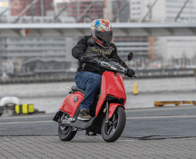 Moto nuoma - Nuomuojami elektriniai Bosh motoroleriai - 4