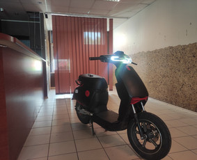 Moto nuoma - Nuomuojami elektriniai Bosh motoroleriai - 1