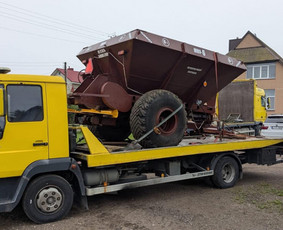 Traliukas, Pagalba kelyje / Modestas Popovas / Darbų pavyzdys ID 4505489