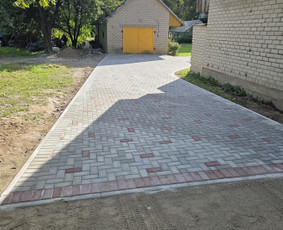 Aplinkos tvarkymas, apželdinimas - Trinkelių klojimas,kiti statybos darbai . - 1