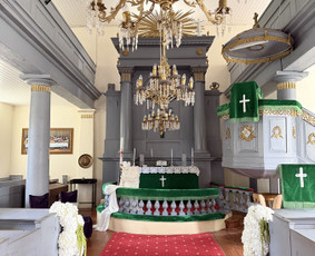 Bažnyčios puo&scaron;imas - Dekoratorė/floristė Žemaitijoje - 1