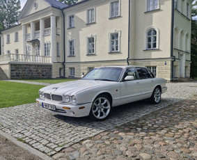 Senovinių automobilių nuoma - Jaguar Xjr V8 supercharger nuoma - 1
