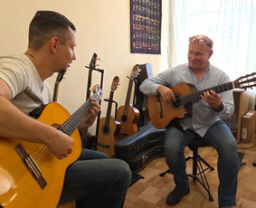 Muzikos mokytojai - Gitaros pamokos Vilniuje - 1