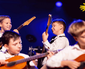 Muzikos mokytojai - Muzikos pamokos vaikams nuo 6 mėn. ir suaugusiems - 3